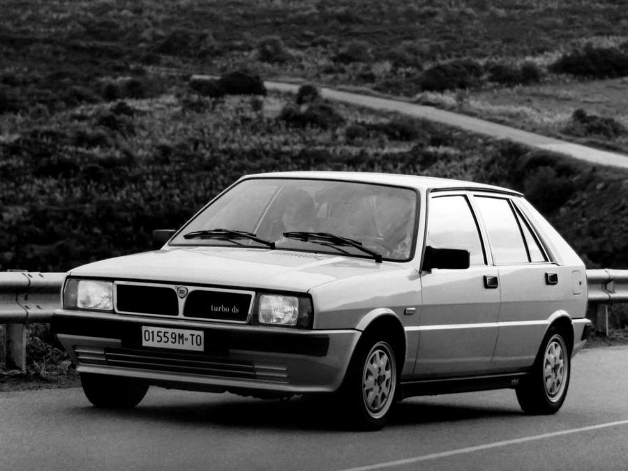  Lancia Delta Turbo DS 1986 года  (фото 5 из 6)